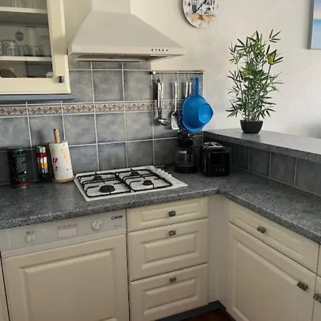 Centre Port Avec Piscine Et Parking, 4 Couchages, Terrasse Sud - Cap D'agde - Fr-1-749-61 Apartment Agde