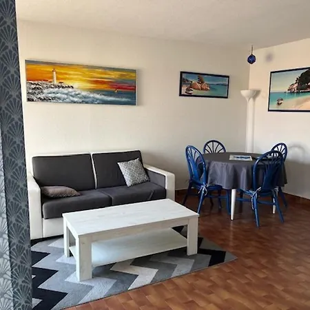 Centre Port Avec Piscine Et Parking, 4 Couchages, Terrasse Sud - Cap D'agde - Fr-1-749-61 *