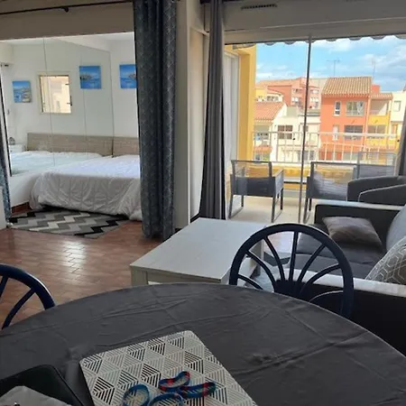 Centre Port Avec Piscine Et Parking, 4 Couchages, Terrasse Sud - Cap D'agde - Fr-1-749-61 Apartment